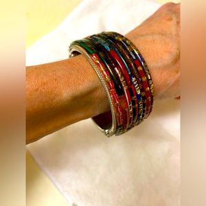 Super comfortable and stylish bohemian bracelet.